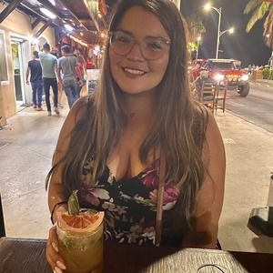 Meet your Posher, Jenn